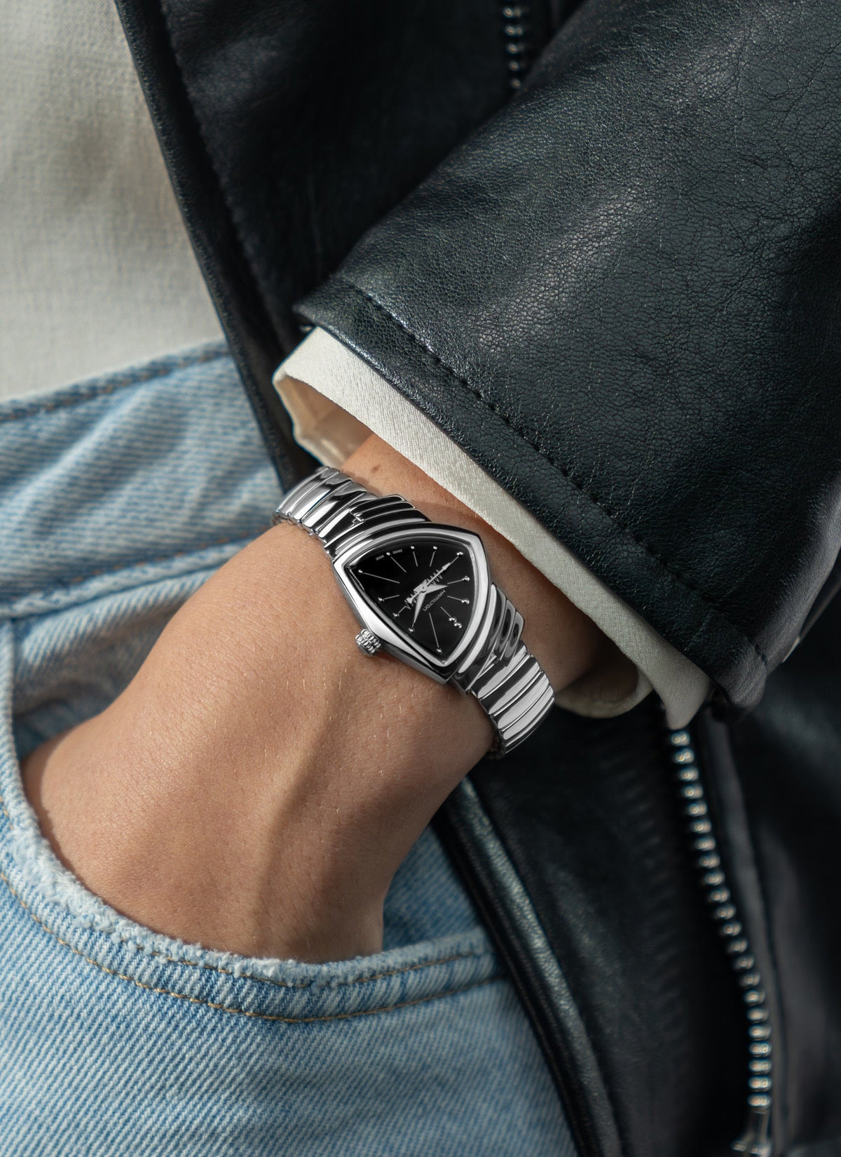 Hamilton Ventura S Quartz H24211130