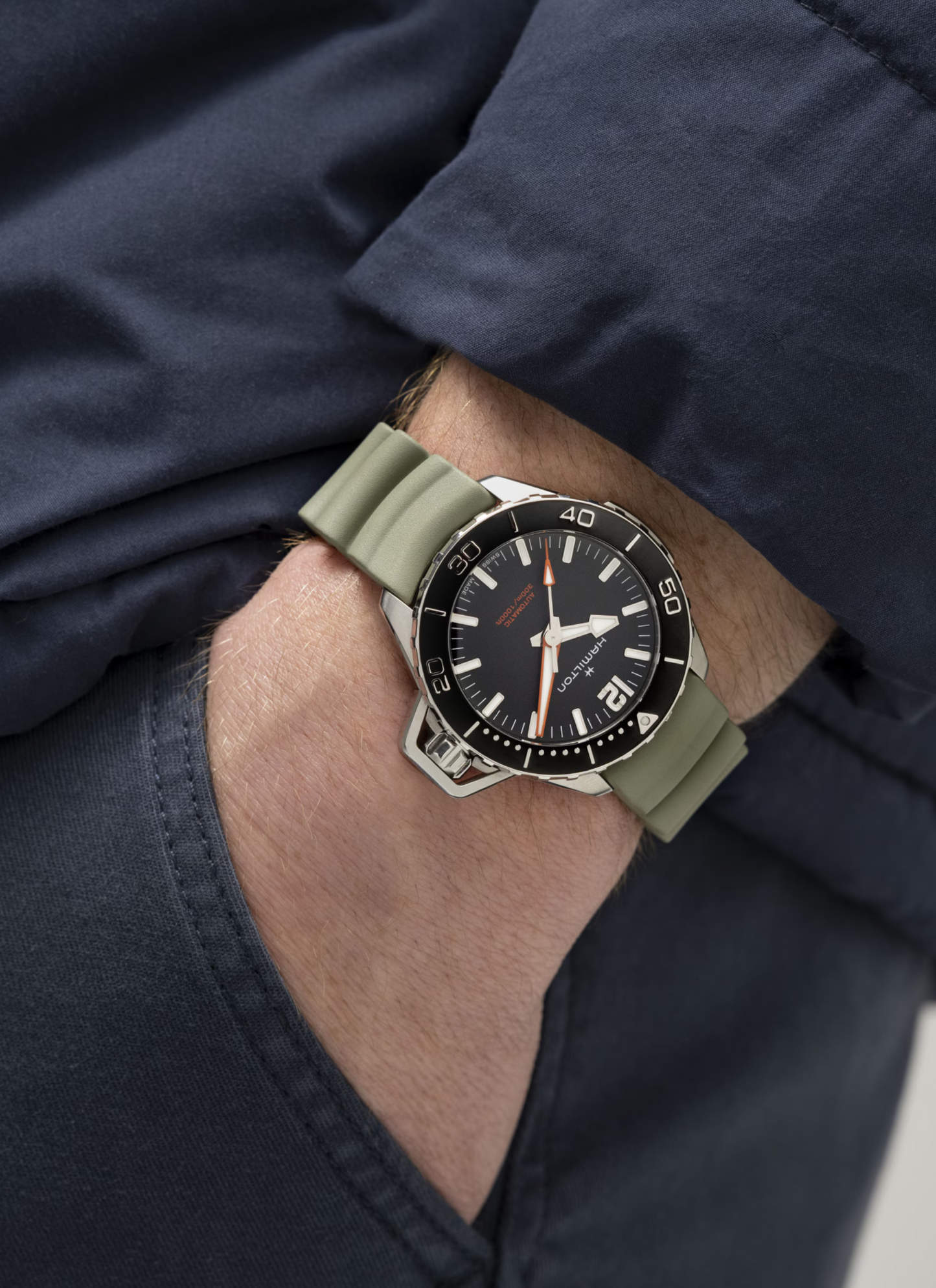 HAMILTON KHAKI NAVY
FROGMAN AUTO