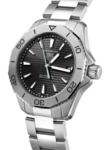TAG HEUER AQUARACER
PROFESSIONAL 200 SOLARGRAPH