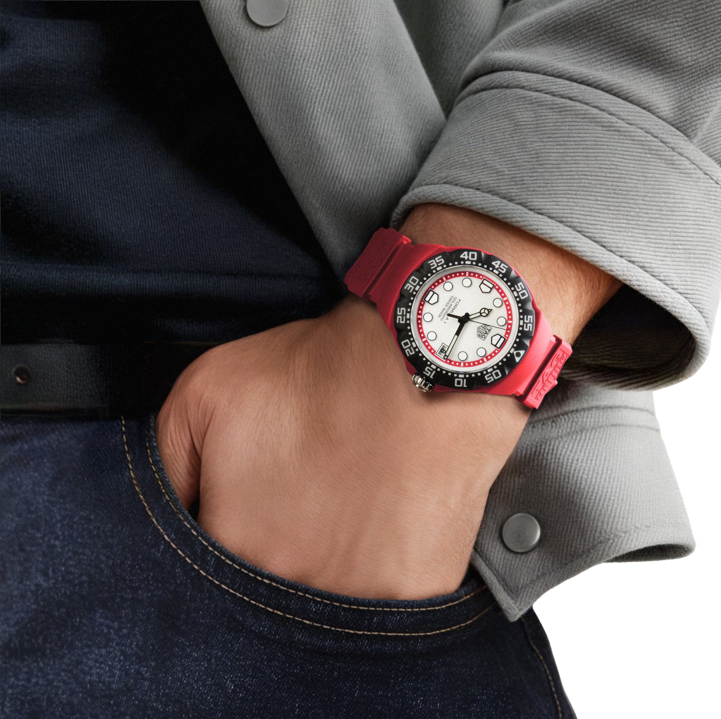 TAG HEUER FORMULA 1 SOLARGRAPH